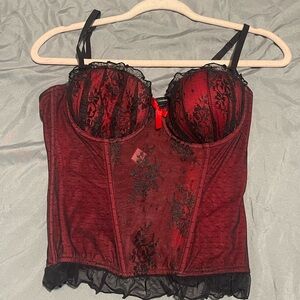 Elegant Red Lace Bustier